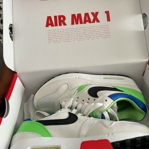 DNA Series Pack size 8 women’s